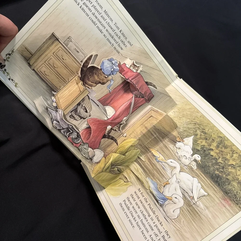 The Tale of Tom Kitten / A Pop Up Book /by Beatrix Potter / 1994 /
